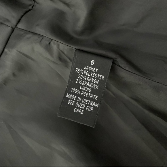 AGB Size 6 Black Blazer - Picture 10 of 12